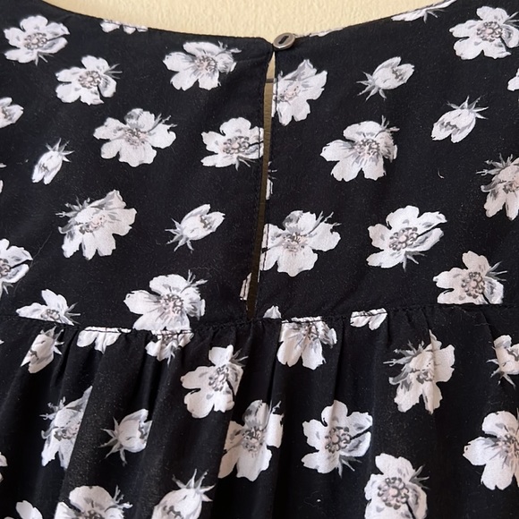 Abercrombie & Fitch Size XS Romper Barely Worn - Picture 7 of 7